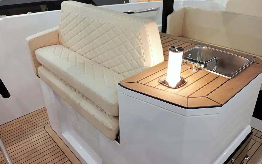 slider 17 Rand Boats Archipelago 32