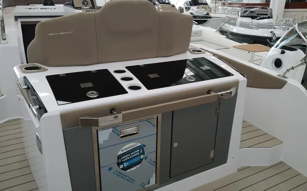 slider 5 Ranieri Next 330 Lx