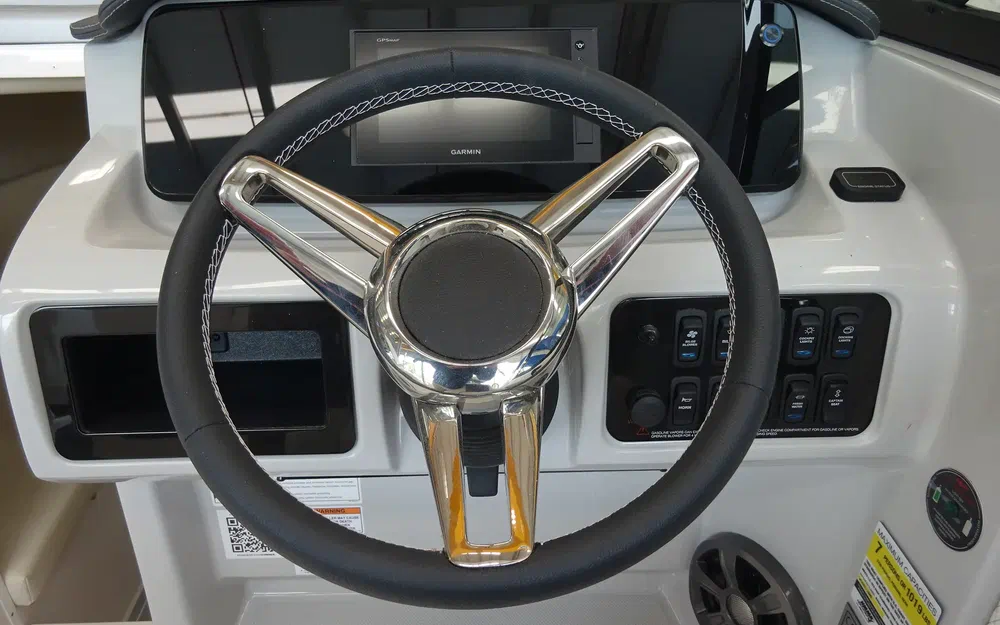 slider 11 Regal LS4C