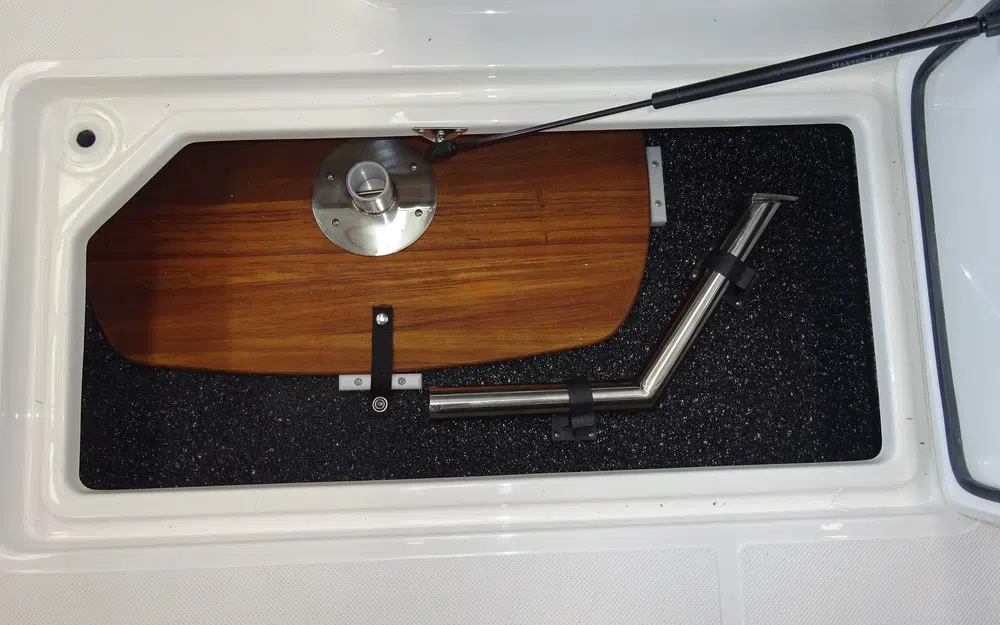 slider 14 Regal LS4C