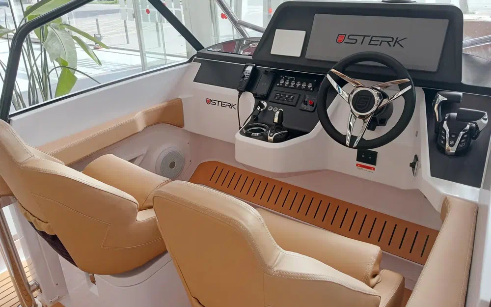 slider 9 Sterk 31 RC Super Sport