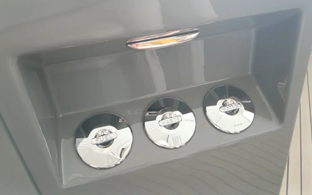 slider 13 Rand Boats Supreme 27