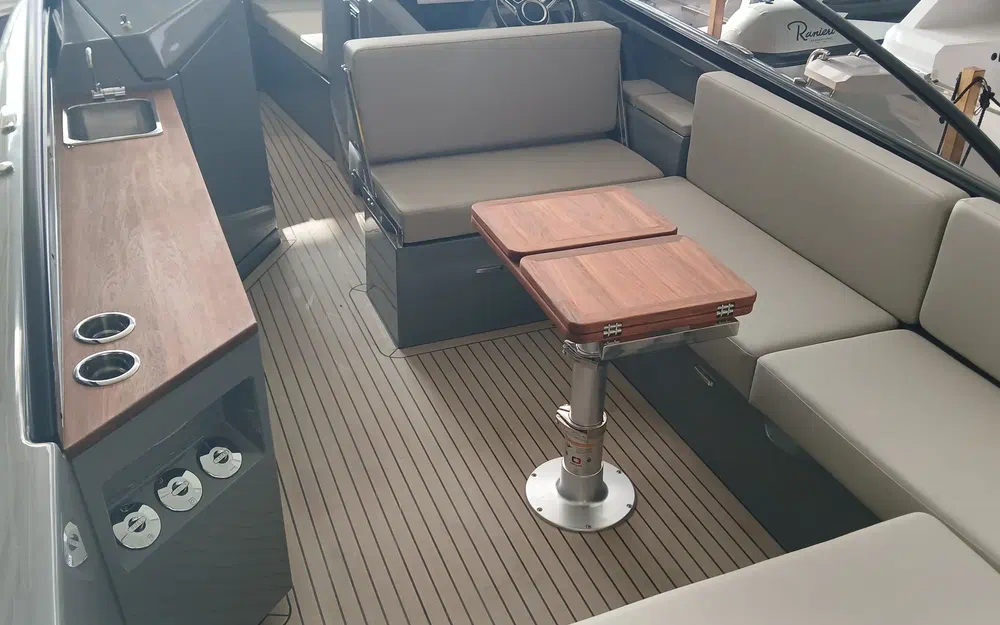 slider 2 Rand Boats Supreme 27