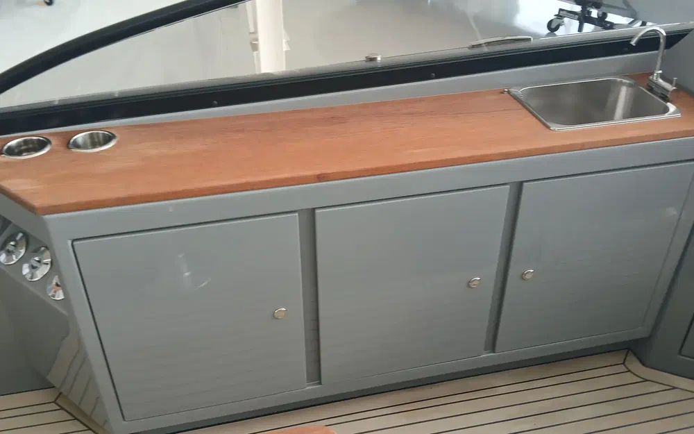 slider 6 Rand Boats Supreme 27