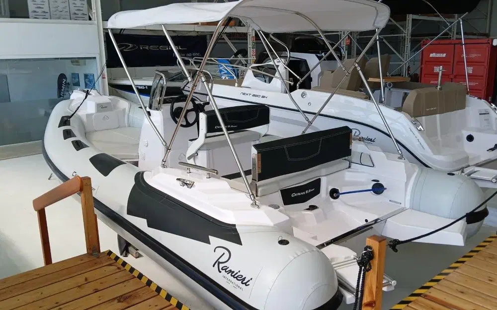 slider 1 Ranieri Cayman 19 Sport