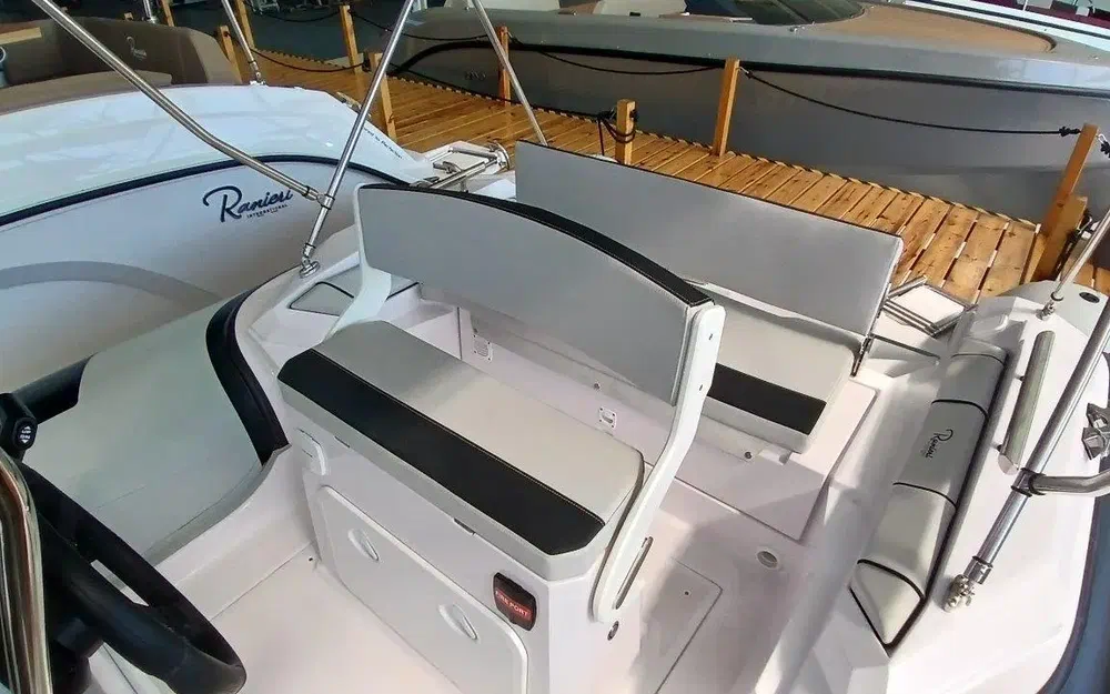 slider 22 Ranieri Cayman 19 Sport