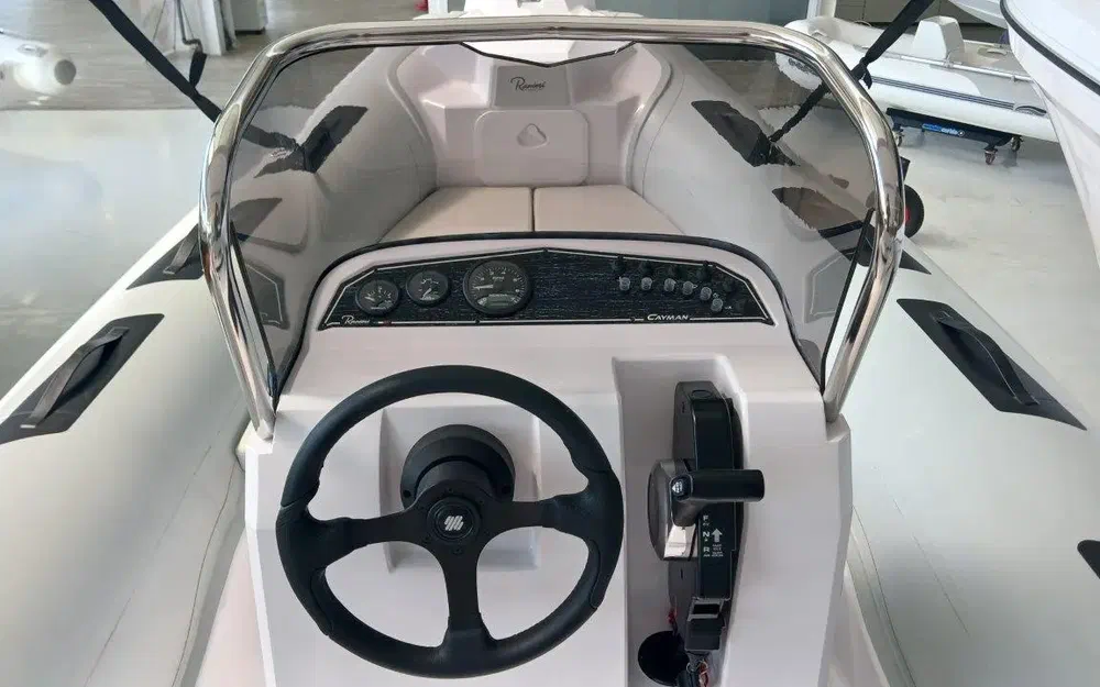 slider 25 Ranieri Cayman 19 Sport