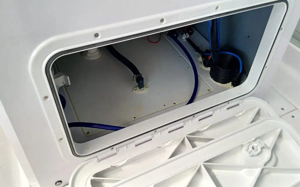 slider 28 Ranieri Cayman 19 Sport