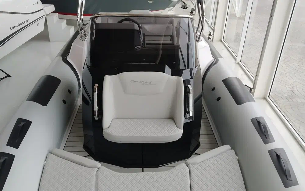 slider 12 Ranieri Cayman 27.0 Sport Touring