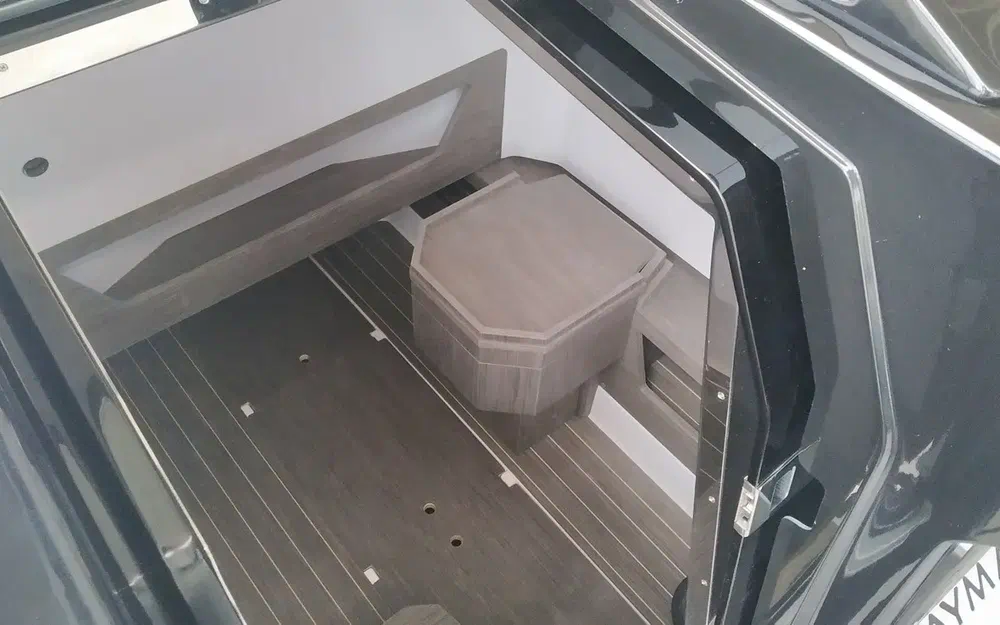 slider 19 Ranieri Cayman 27.0 Sport Touring