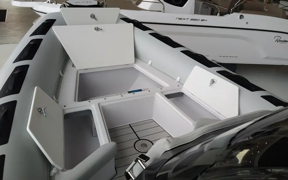 slider 3 Ranieri Cayman 27.0 Sport Touring