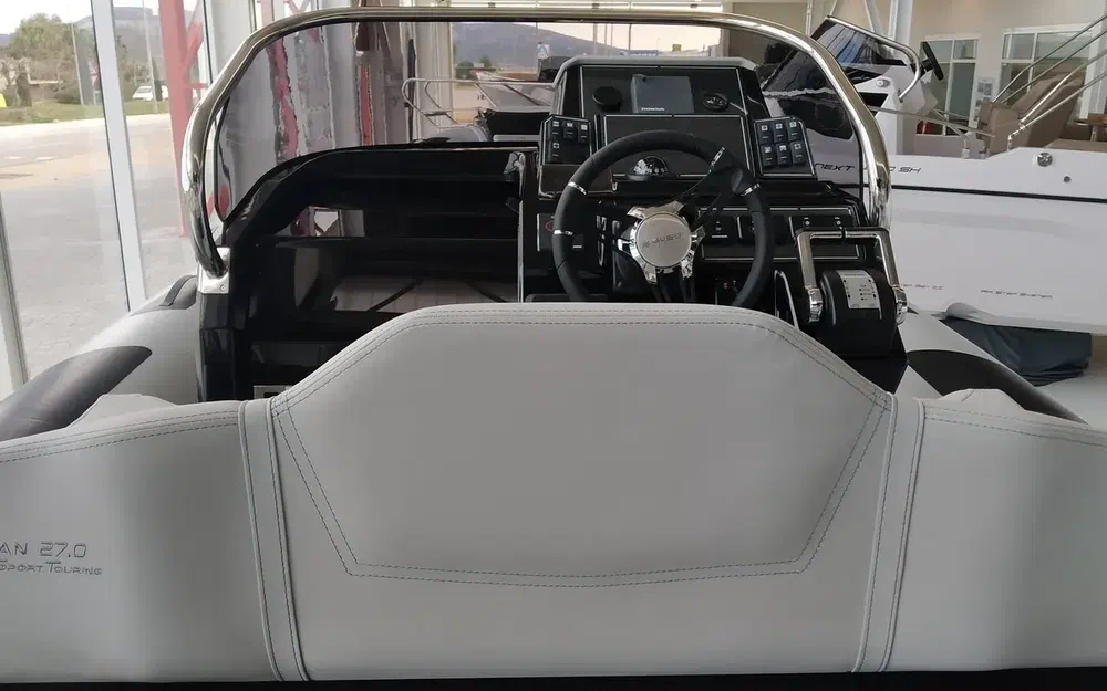 slider 8 Ranieri Cayman 27.0 Sport Touring