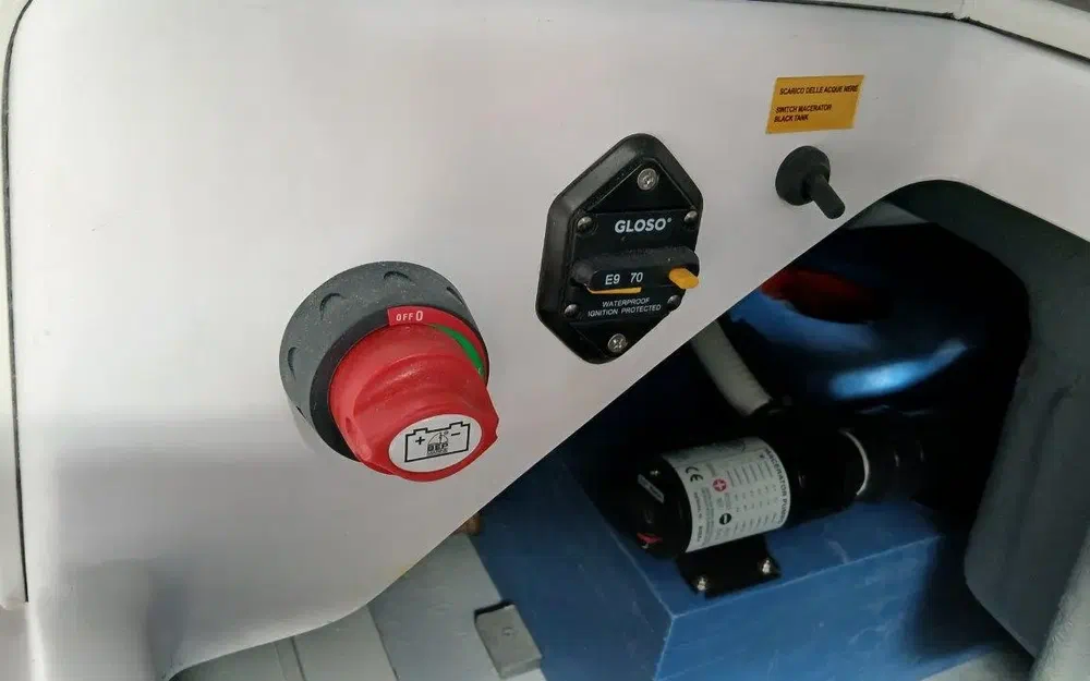 slider 20 Ranieri Next 220 Sh