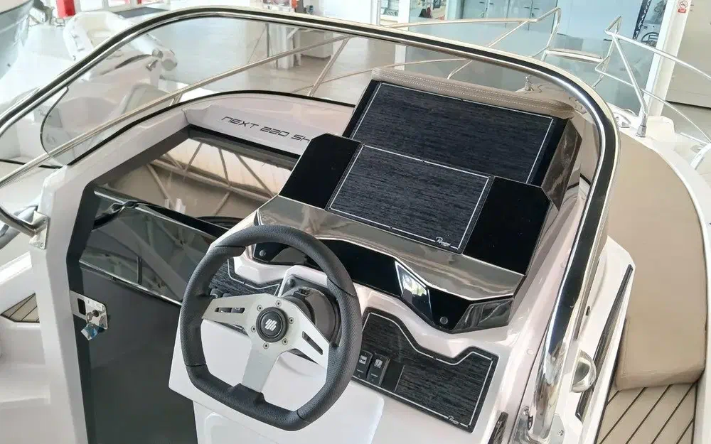 slider 5 Ranieri Next 220 Sh