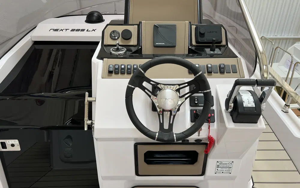 slider 16 Ranieri Next 285 Lx