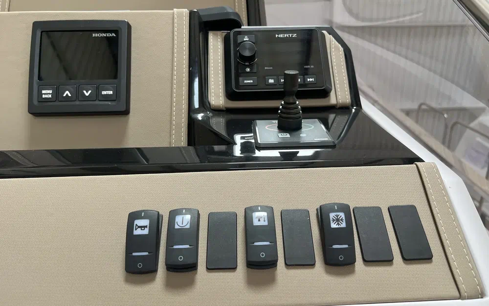 slider 25 Ranieri Next 285 Lx