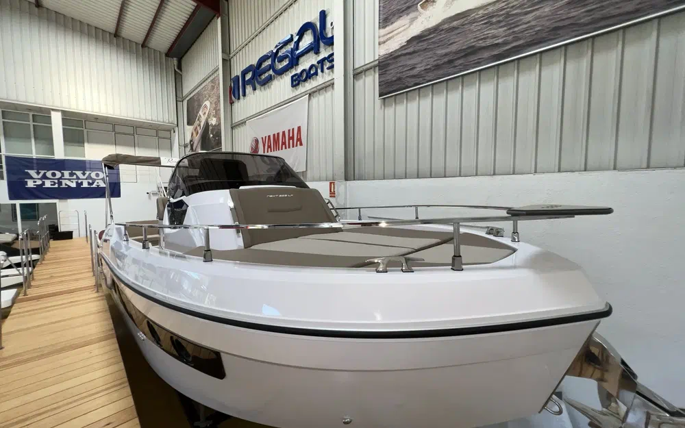 slider 32 Ranieri Next 285 Lx