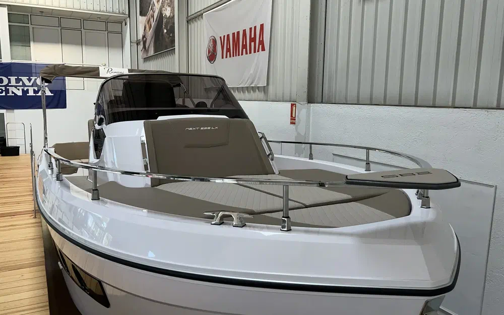 slider 37 Ranieri Next 285 Lx