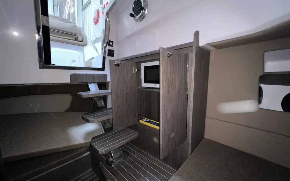 slider 42 Ranieri Next 285 Lx