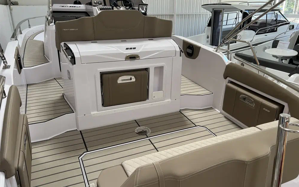 slider 8 Ranieri Next 285 Lx