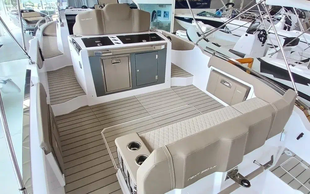 slider 10 Ranieri Next 330 Lx