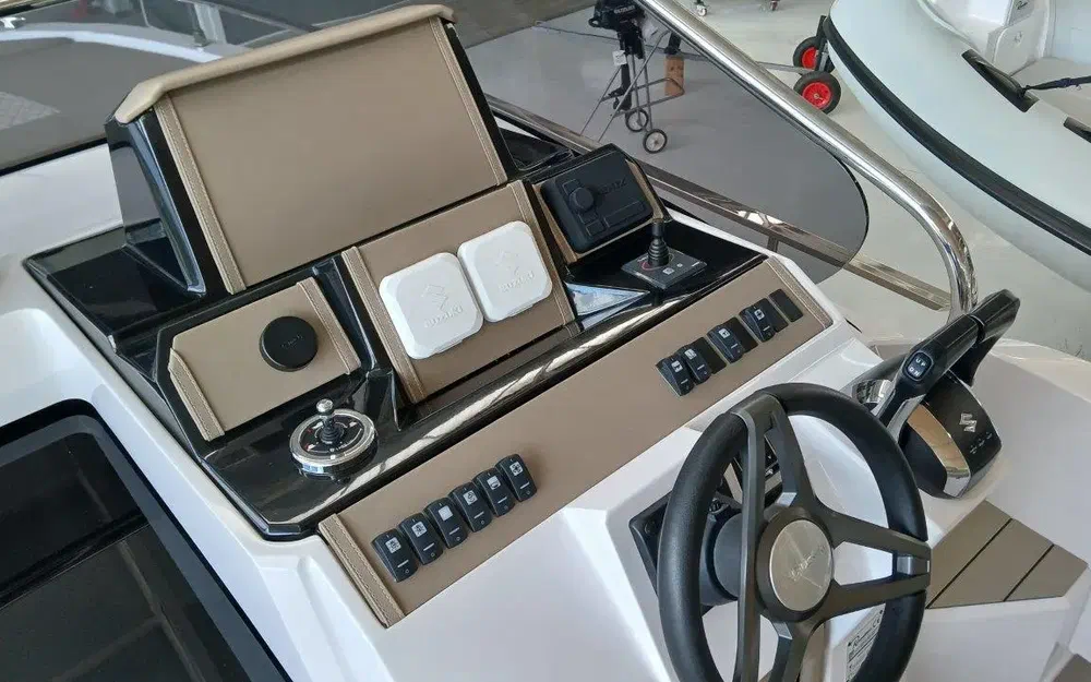 slider 13 Ranieri Next 330 Lx