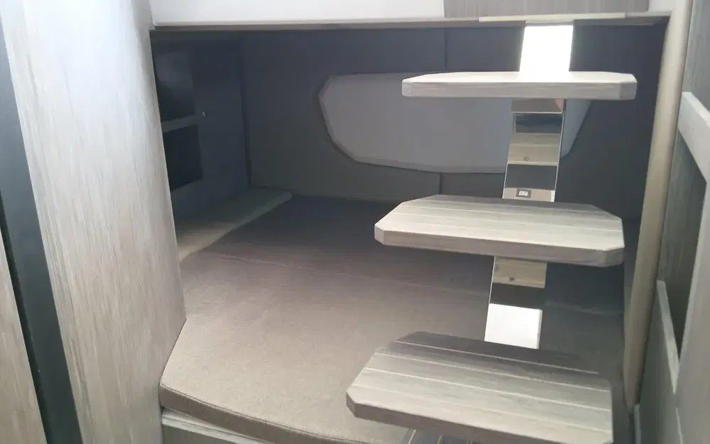 slider 28 Ranieri Next 330 Lx