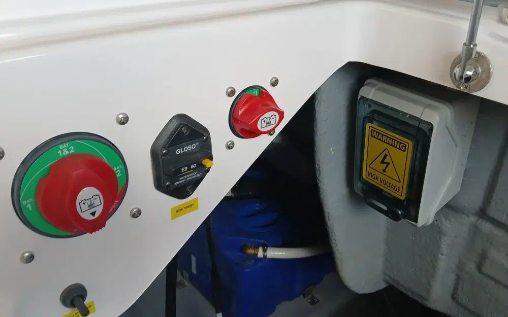 slider 42 Ranieri Next 330 Lx