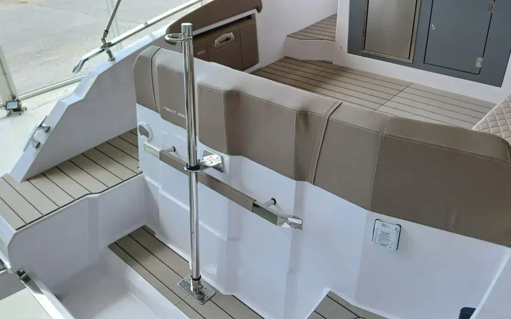 slider 47 Ranieri Next 330 Lx