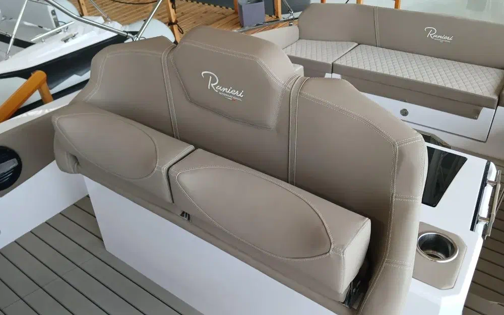 slider 4 Ranieri Next 330 Lx