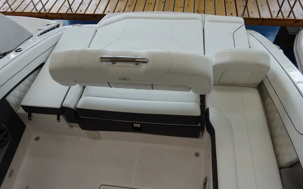 slider 23 Regal LS4C