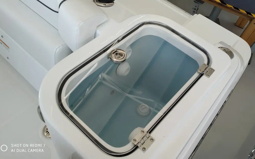 slider 23 Wellcraft Fisherman 242