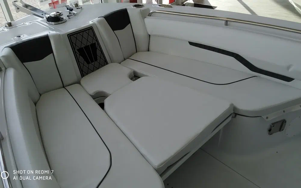 slider 8 Wellcraft Fisherman 242