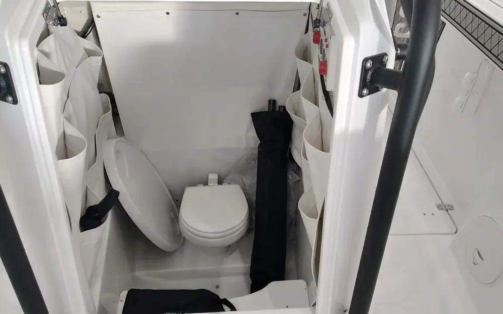 slider 9 Wellcraft Fisherman 262