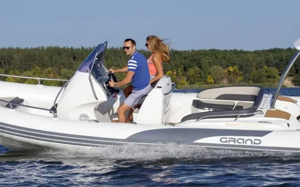 slider 11 Grand Golden Line G650