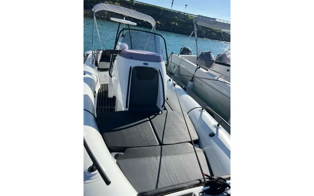 slider 1 Grand Golden Line G650