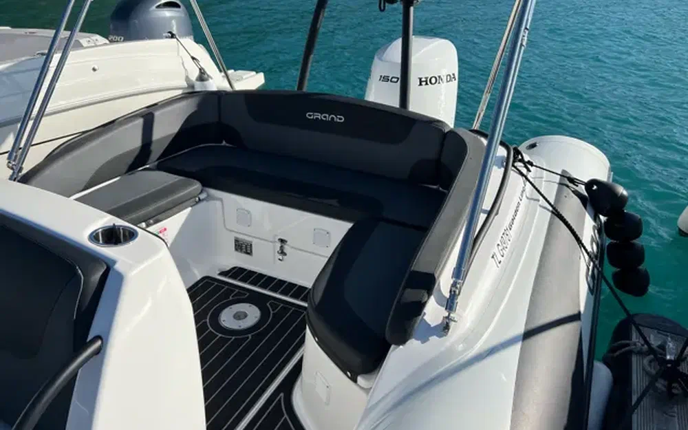 slider 4 Grand Golden Line G650