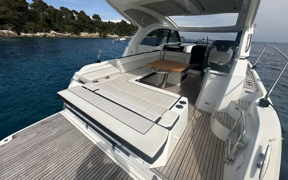 slider 14 Jeanneau Leader 33