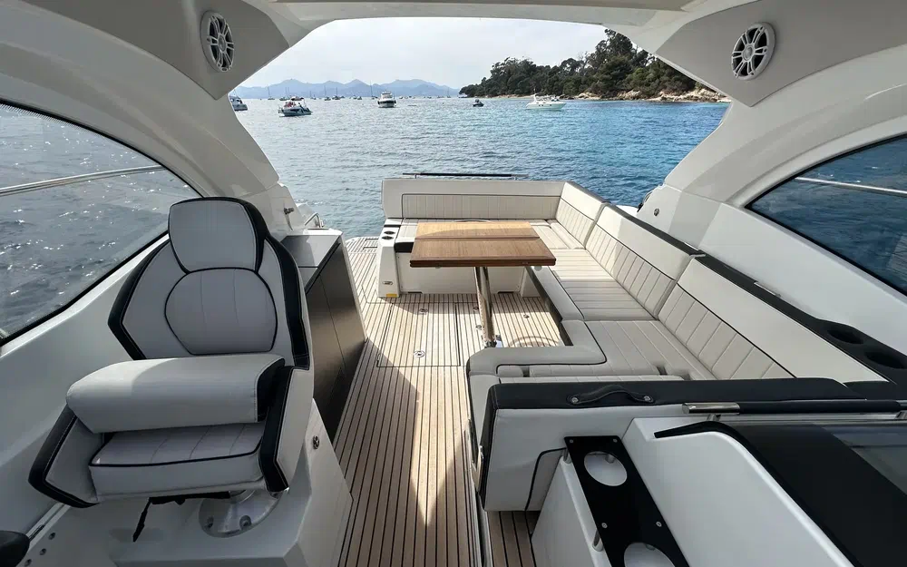 slider 18 Jeanneau Leader 33