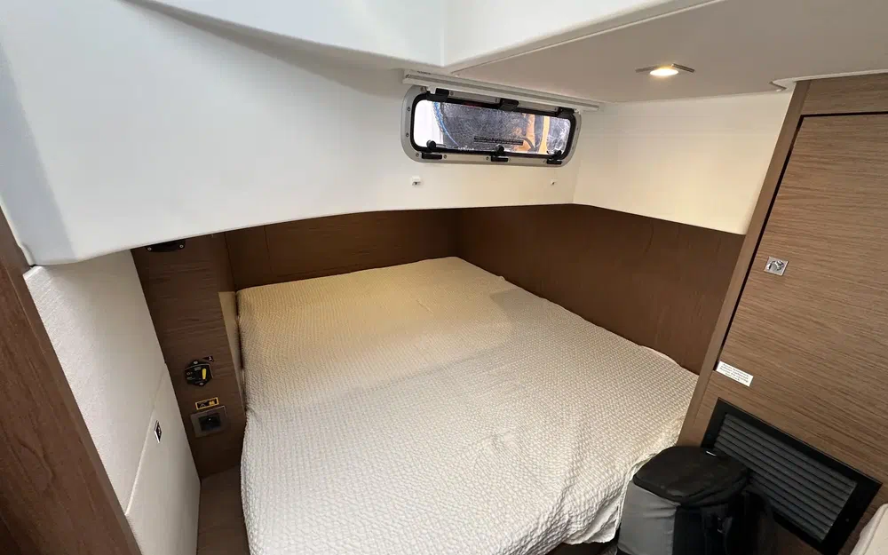 slider 32 Jeanneau Leader 33