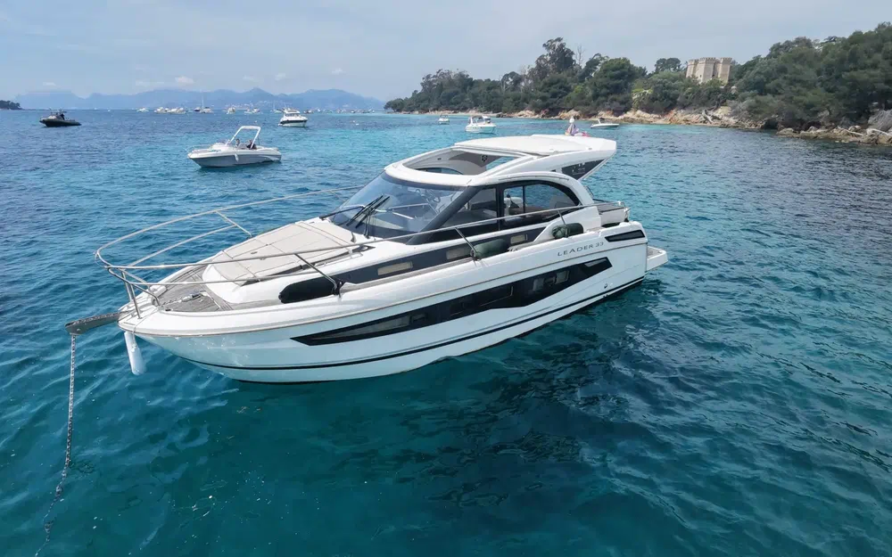slider 3 Jeanneau Leader 33
