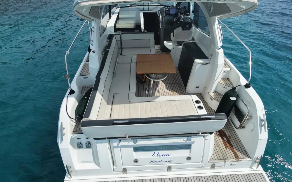 slider 7 Jeanneau Leader 33