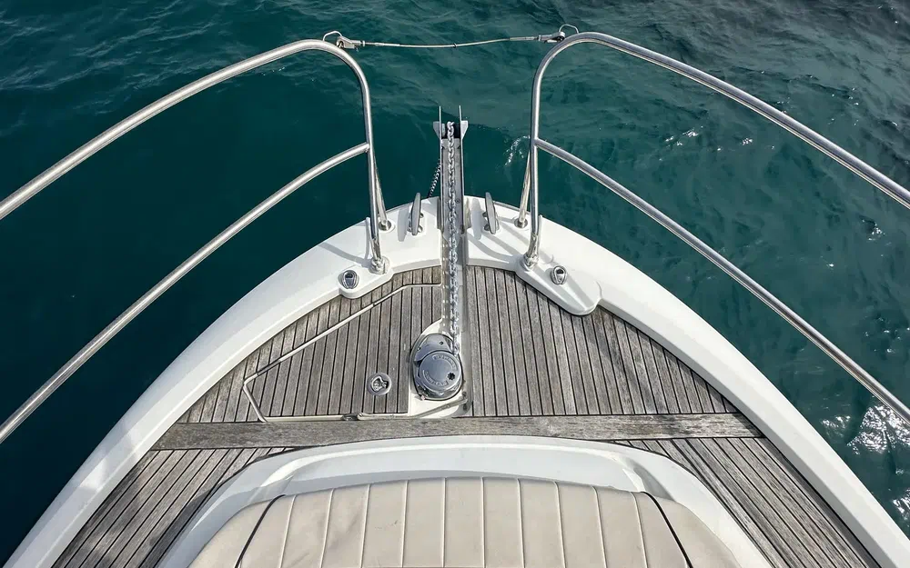 slider 8 Jeanneau Leader 33