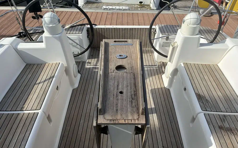 slider 19 Dufour 375 Grand Large Adventure