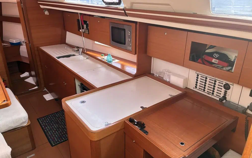 slider 26 Dufour 375 Grand Large Adventure