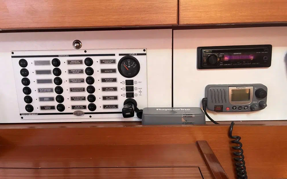 slider 29 Dufour 375 Grand Large Adventure