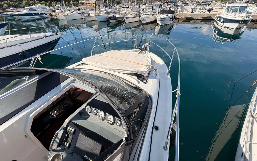 slider 12 Jeanneau Leader 30