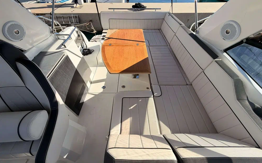 slider 3 Jeanneau Leader 30