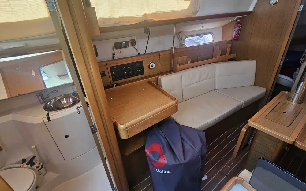 slider 17 Jeanneau Sun Odyssey 36 i