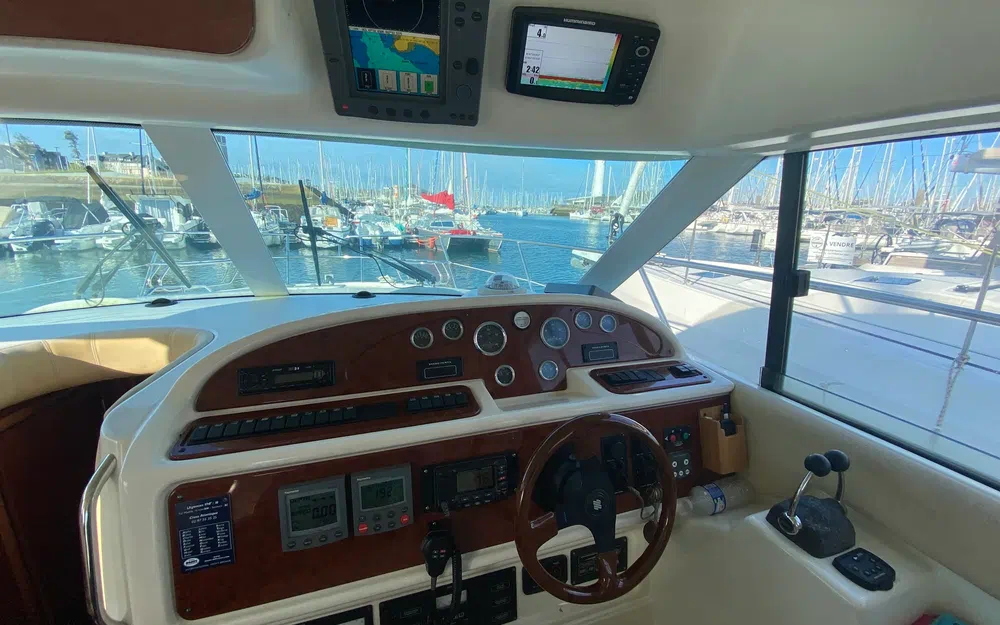 slider 17 Jeanneau Prestige 36 Fly